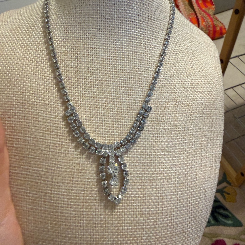 Elegant Silver Necklace